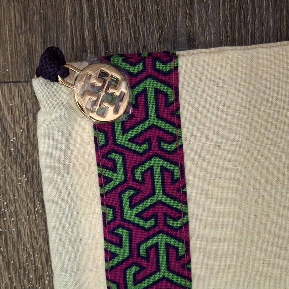 New Tory Burch Dust Bag. - Picture 2 of 4